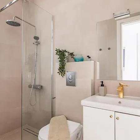 Kala - Private Pool & Sauna I Villa