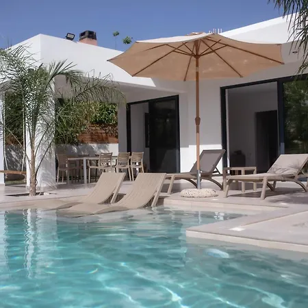 Kala - Private Pool & Sauna I Villa